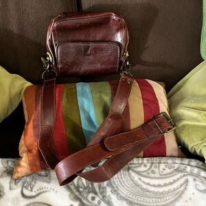 Elegant Brown Leather Crossbody Bag